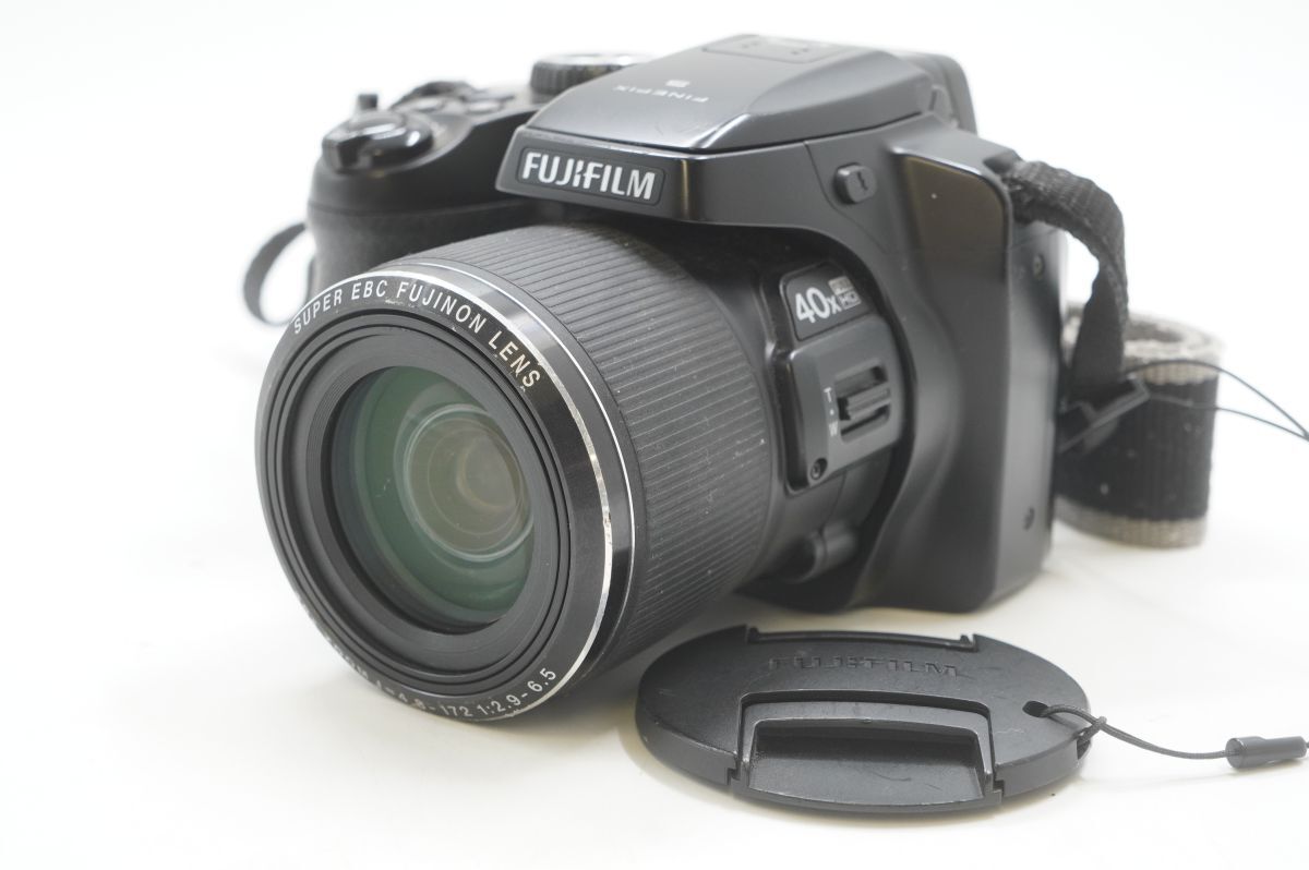 ★☆全額返金保証！最速発送！【FUJIFILM 富士フイルム FinePix S8200 ブラック 動作確認済 難あり】★☆（202404-30548-kaitori）_画像1