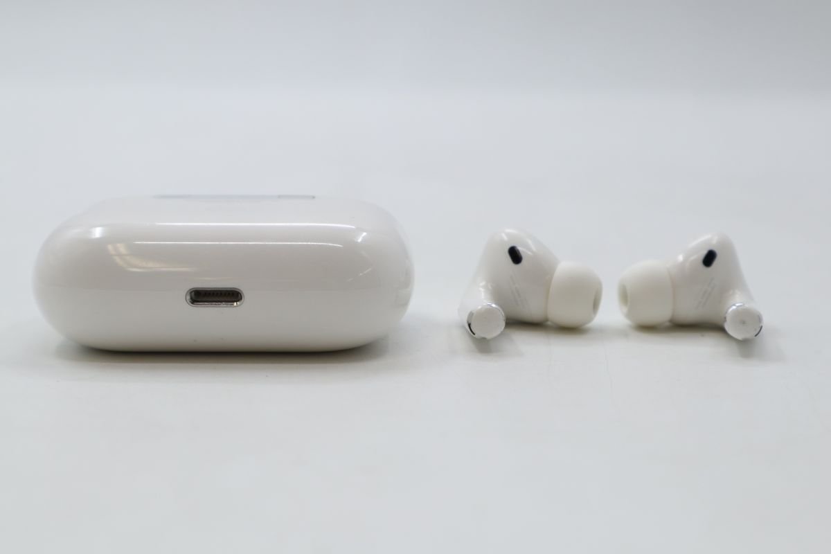 ★☆全額返金保証！最速発送！【Air Pods Pro with Wireless Charging Case 動作確認済】★☆（202403-04935-Skaitori）の画像3