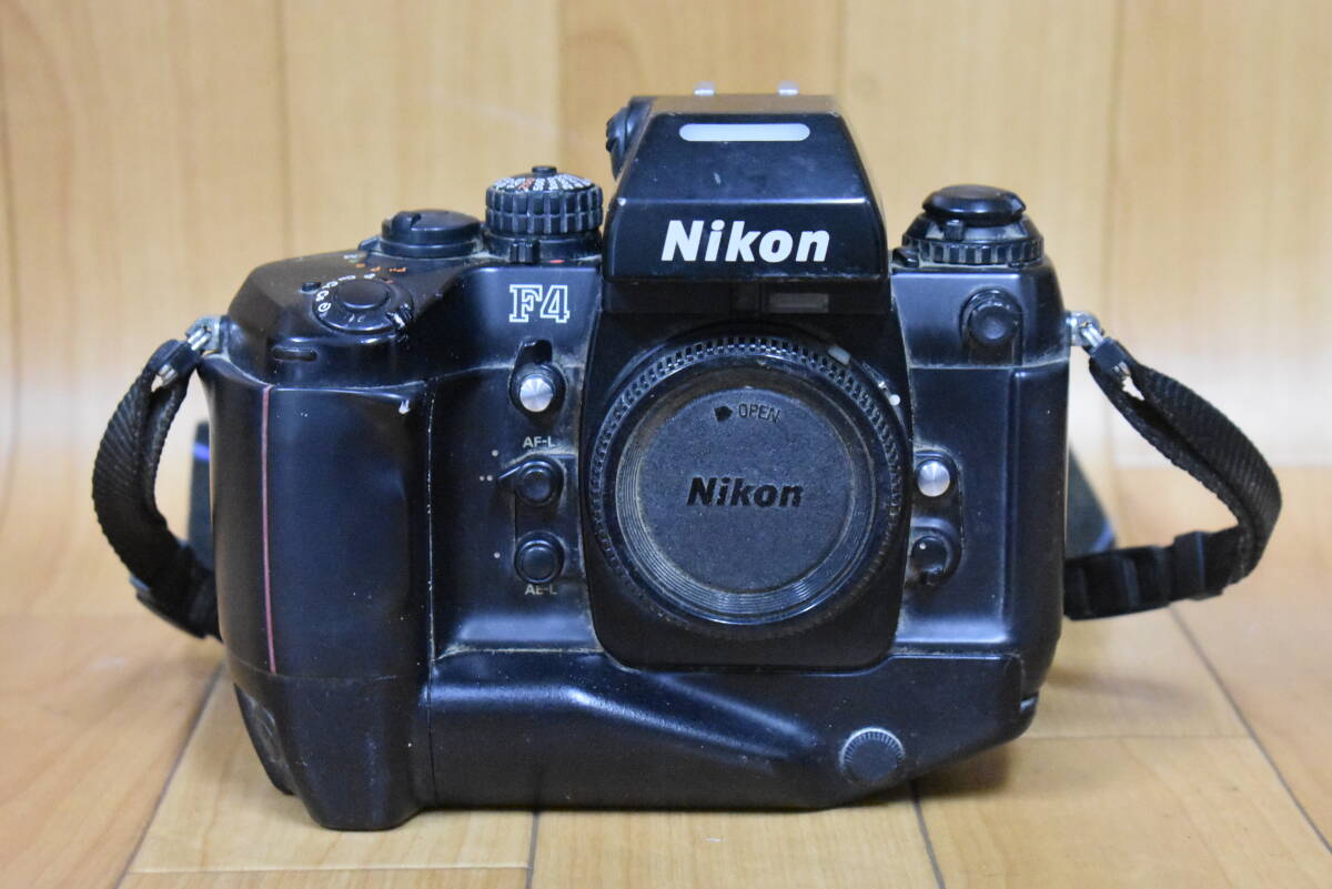 うぶ品 Nikon F4 ニコン カメラ ブラックボディ MF-23、MB-21付 未確認 未整備品 ジャンクの画像1