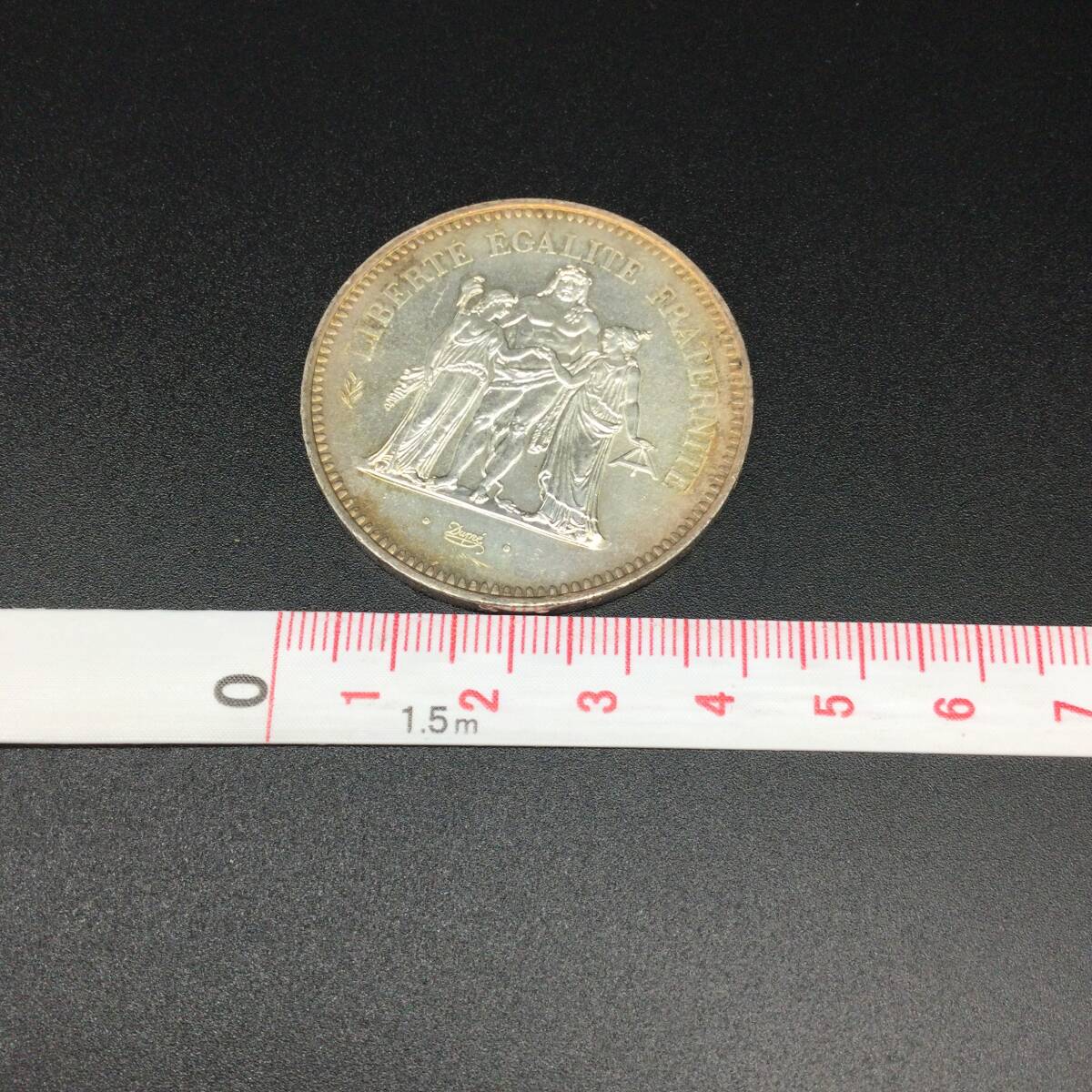 【7088】フランス 銀貨 1977年 ヘラクレスと女神 50フラン 重量約30ｇ外国銭 コイン メダル 貨幣_画像5