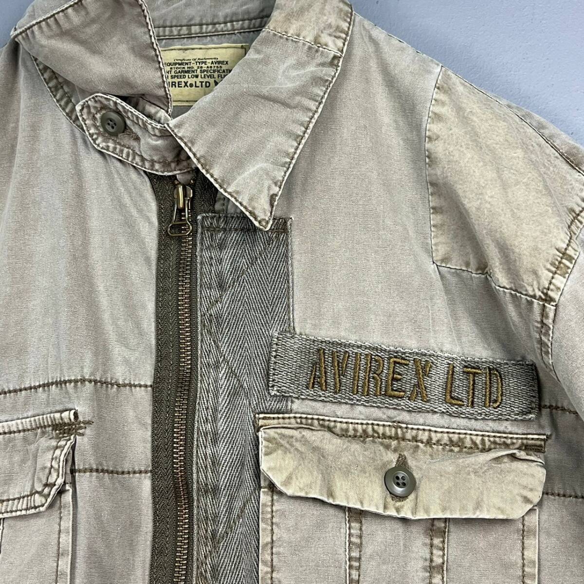 Wm372 AVIREX アヴィレックス 半袖 ミリタリー ワーク シャツ・ジャケット フルジップ ワッペン 刺繍 メンズ XL 大きいサイズの画像4