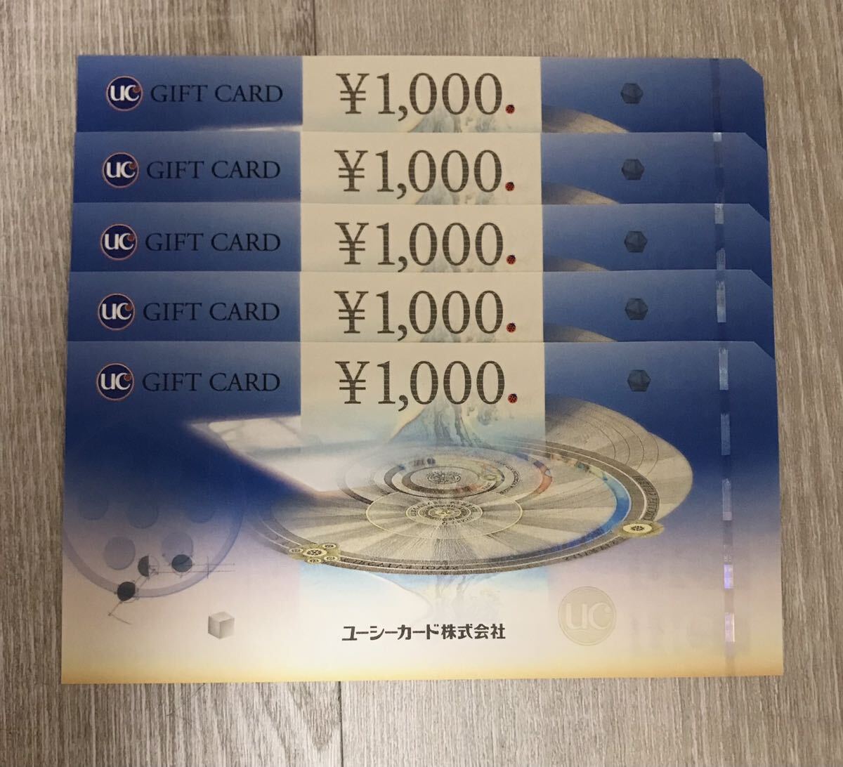 ☆送料無料 UCギフトカード 1,000円×5枚 即決 ギフト券 商品券の画像1