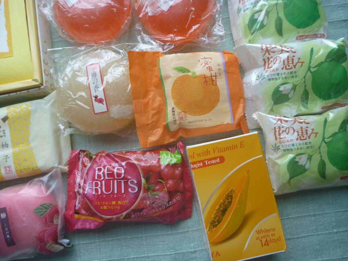 ■ 柚子 アロエ はちみつ 果実と花の恵み フルーツ石鹸２０個 レターパックいっぱいの画像5