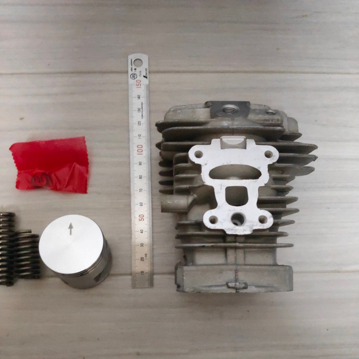 未使用 Stihl スチール MS211 MS211C チェーンソー エンジン 未使用 Stihl スチール MS211 MS211C チェーンソー エンジン