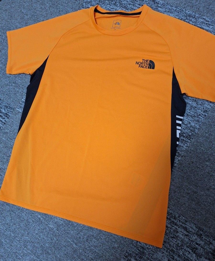 THE NORTH FACE Tシャツ未使用品