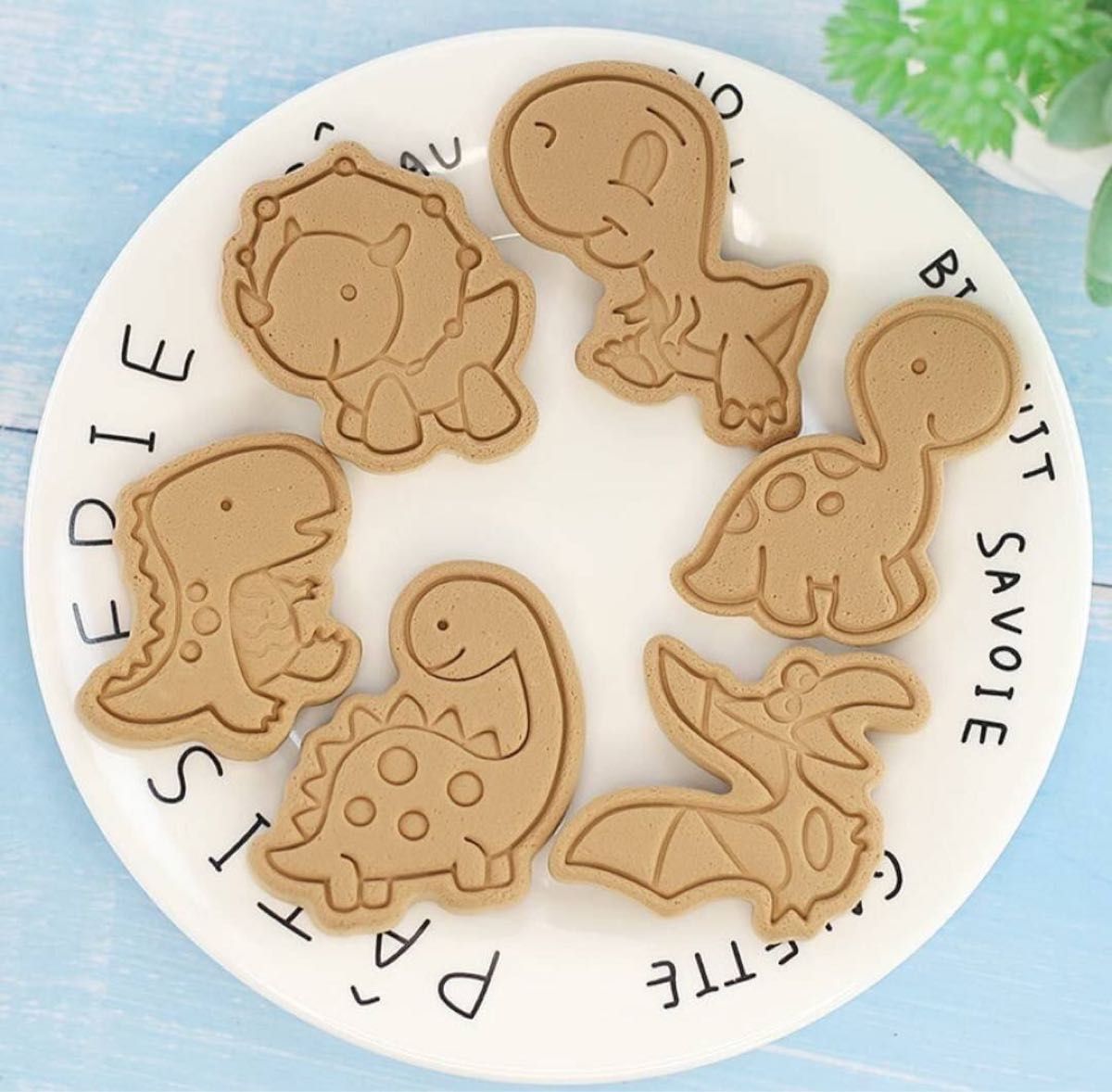 【ラスト1点】恐竜　クッキー型　型抜き　クッキーカッター　ダイナソー　6ピースセット　お菓子　パーティー　アイシング