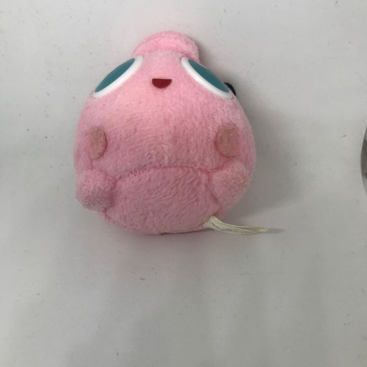 TOMY トミー お腹を押すと音が鳴る 初期ピカチュウ ぬいぐるみ TOMY トミー お腹を押すと音が鳴る 初期ピカチュウ ぬいぐるみ