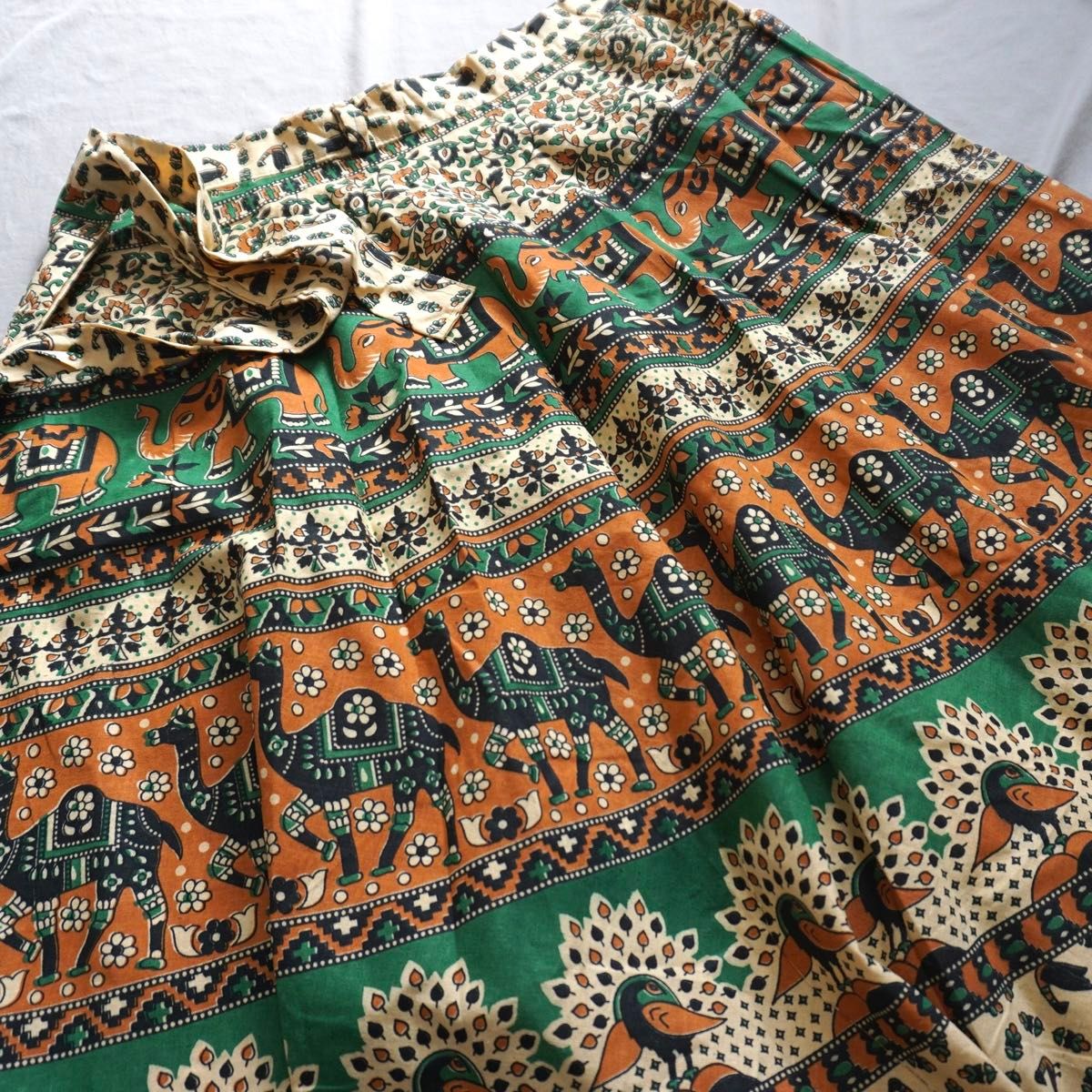 インド購入 エスニック アニマル 幾何学柄 ロング 巻き スカート