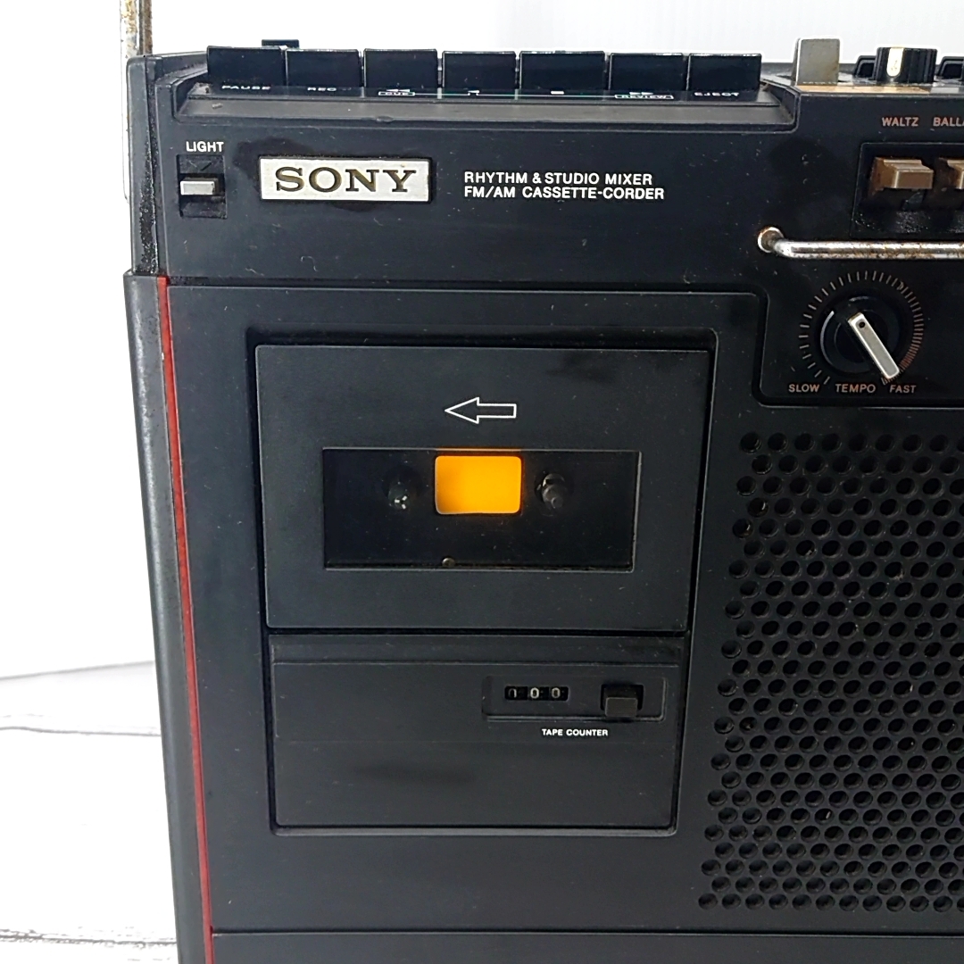通電確認済み SONY Rhythm CAPSULE CF-9000 ジャンク ラジオ カセット 通電確認済み SONY Rhythm CAPSULE CF-9000 ジャンク ラジオ カセット