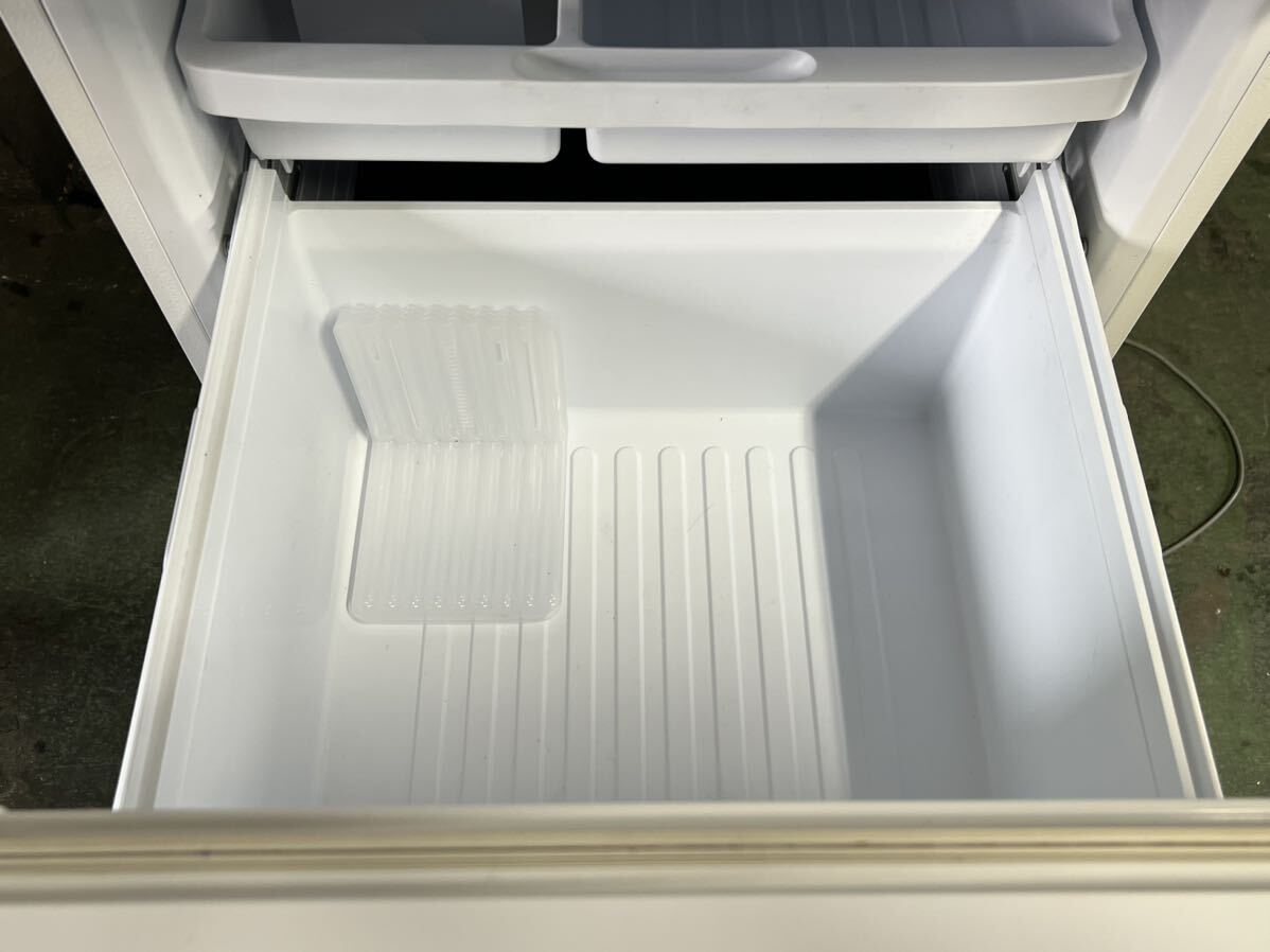③ 家庭用 冷蔵庫 3ドア ノンフロン 両開き ホワイト SHARP 2020年製 SJ-GW35F-W ☆1円スタート_画像6