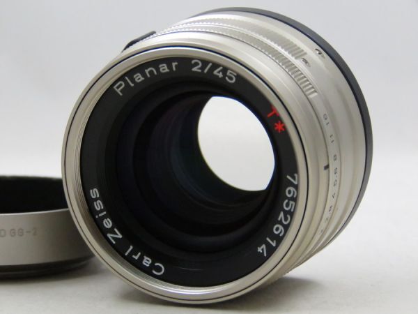 [22185Y2]★極上美品★CONTAX Carl Zeiss Planar 45mm F2 T* G 純正フード付きの画像2