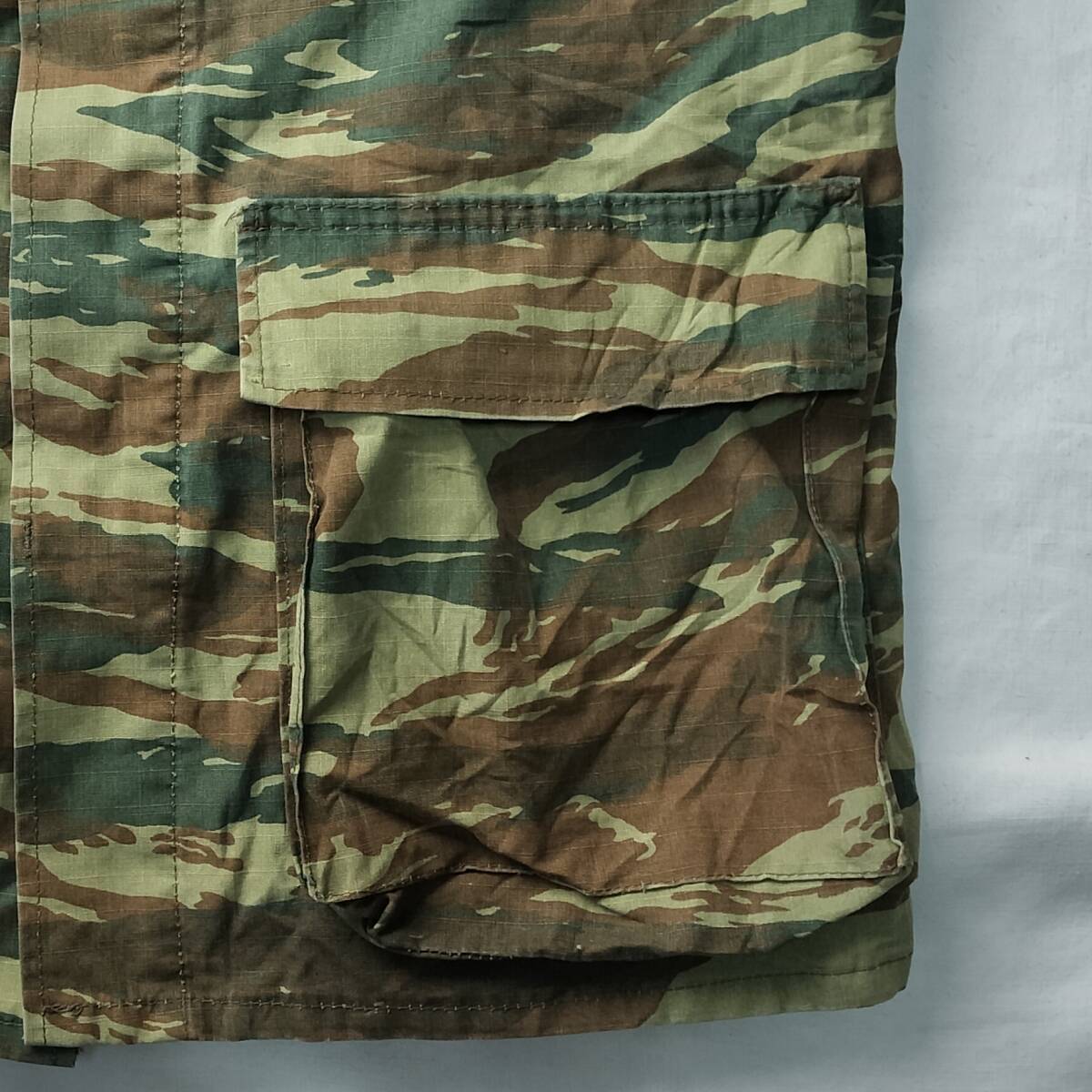 2002年製 ギリシャ軍 迷彩コンバットジャケット ミリタリージャケット ヴィンテージ リザードカモ リップストップ ユーロミリタリー 希少の画像6