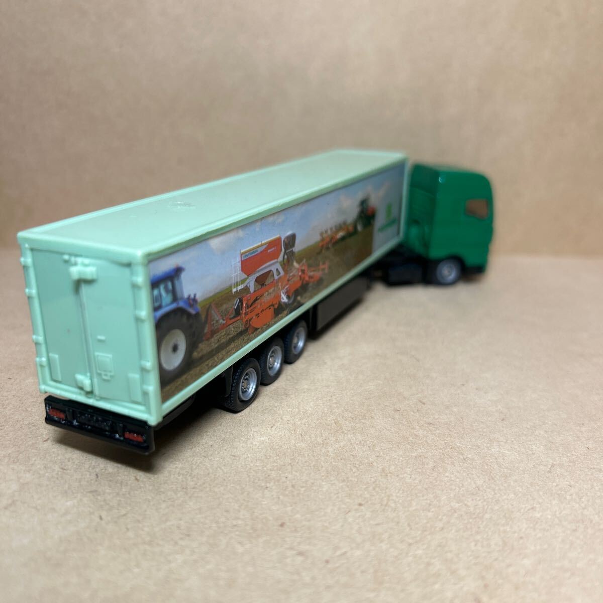 SIKU 1/87 トレーラー　緑　中古品_画像2