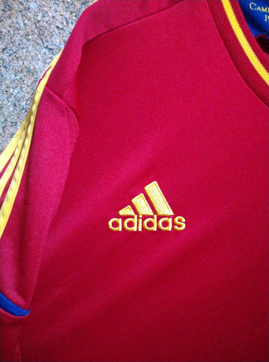【レア・人気アイテム】アディダス　スペイン代表　ユーロ2008　ゲームシャツ