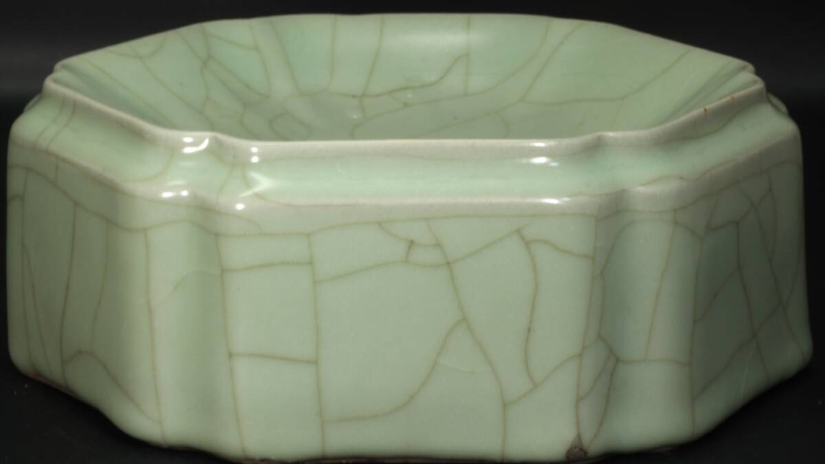  China old . south Song dragon Izumi kiln pot . kiln celadon . pcs China old fine art height 7. calibre 15.3cm bottom diameter 17.3cm