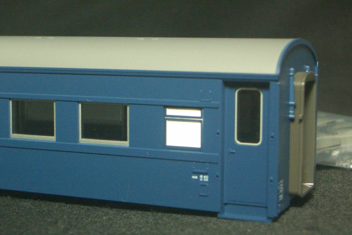KATO/カトー・オハ47改装形（青色15号塗装）車体上回りのみ+附属パーツ/未装着車体の画像4