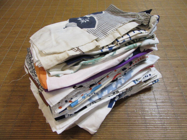【手ぬぐい大量 80枚】　日本手ぬぐい　昭和レトロ　古布　ハギレ リメイク素材　手拭い　綿_画像1