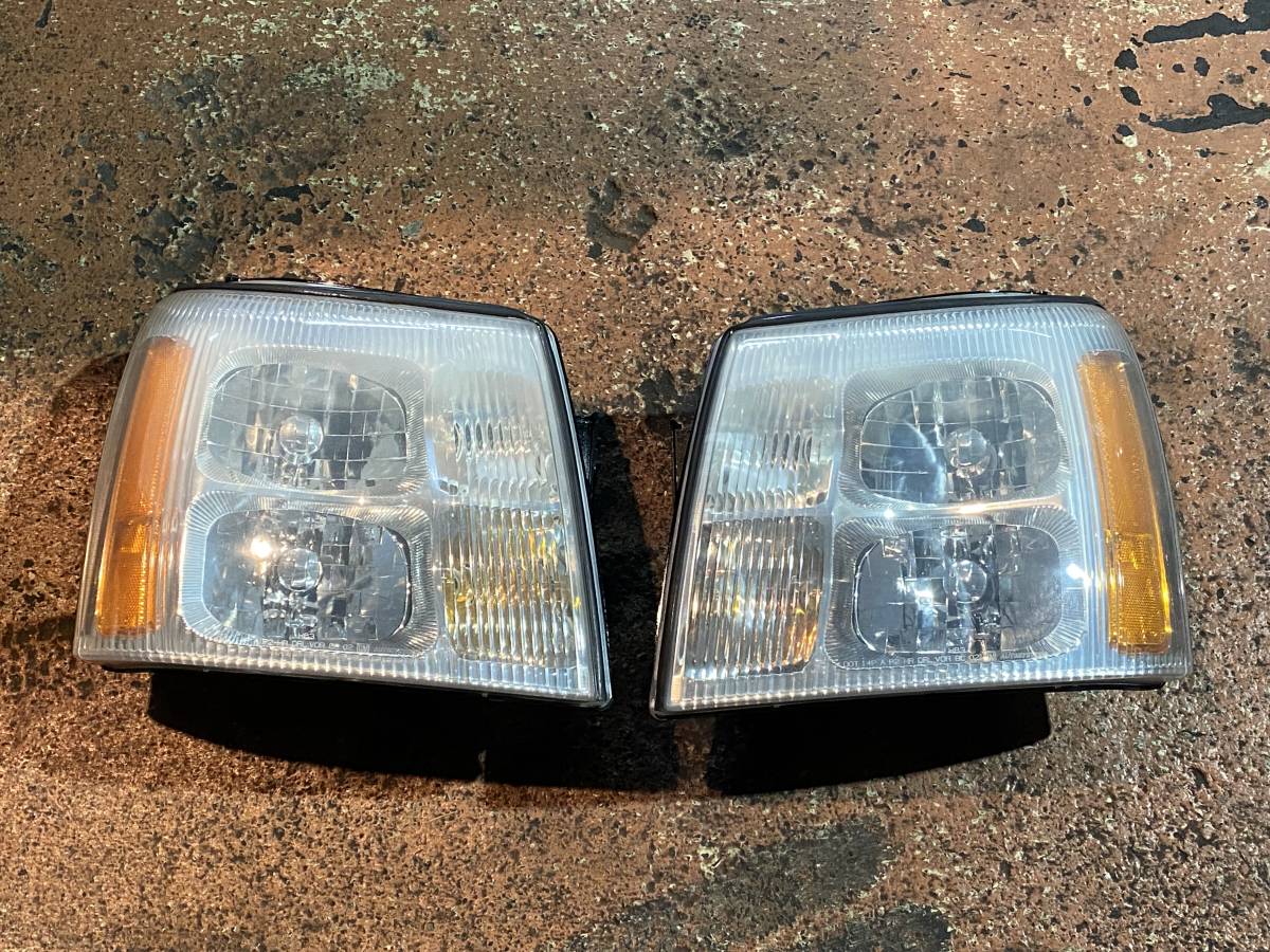  Cadillac Escalade original head light left right set 2 generation used 