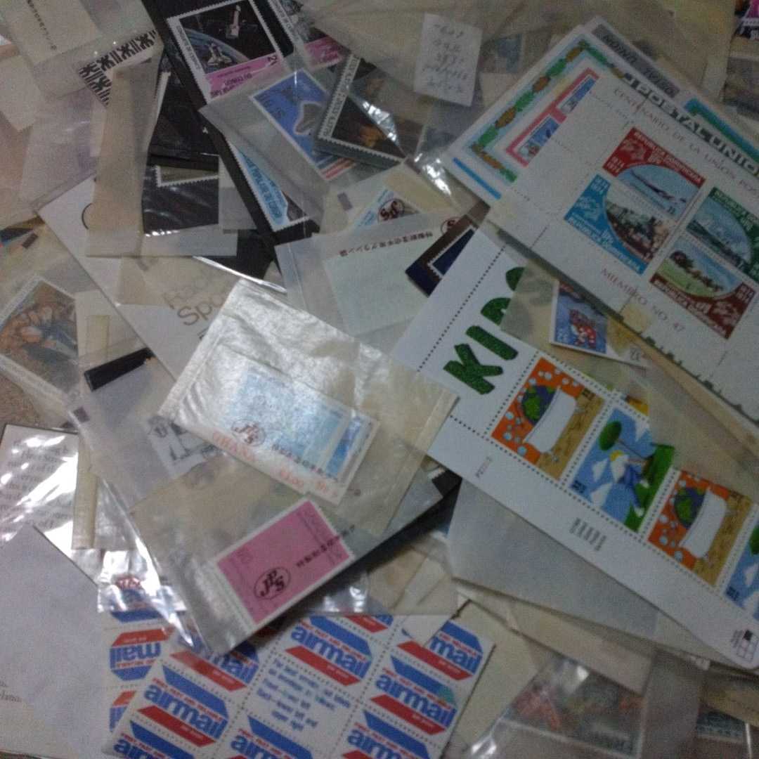 切手 大量 まとめ売り 外国 中国 海外 レア 希少 古物 どっさり コレクター 未使用 使用済み の画像9