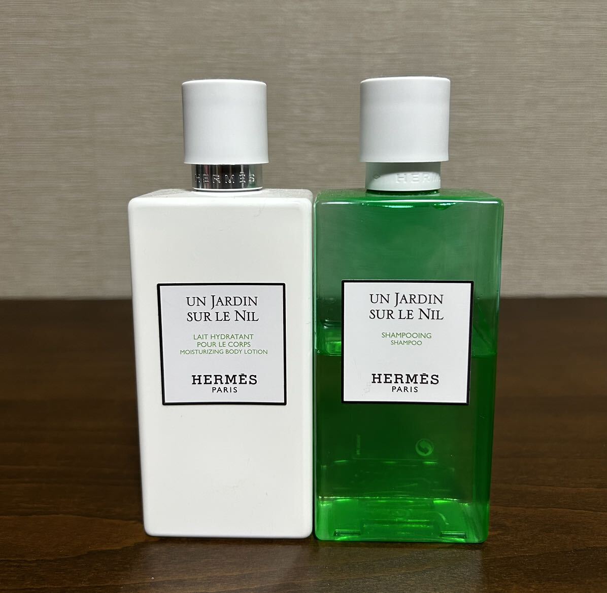 税込9,240円【未使用に近い】HERMES エルメス ナイルの庭 モイスチャーライジング ボディローション 200ml おまけ付の画像1