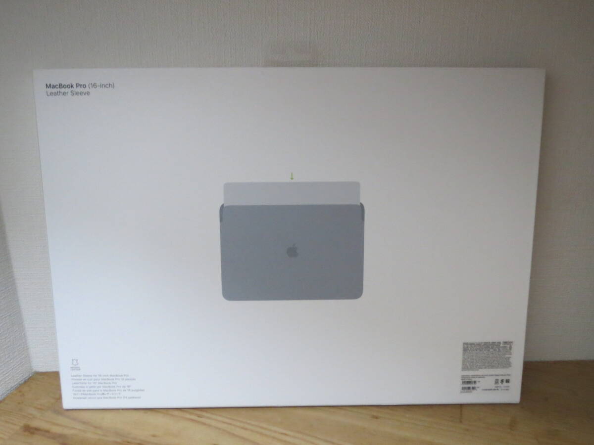 純正 国内正規品 Apple アップル MacBook Pro 16インチ 用 レザースリーブ MWVC2FE/A (ミッドナイトブルー)の画像2