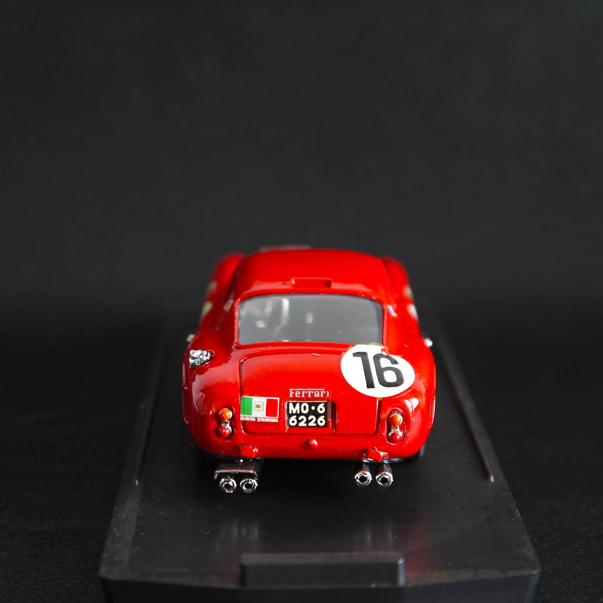 FERRARI 250 SWB　フェラーリ ゼッケン16　1/43〈 BANG バン製 〉イタリア製　ハイクオリティ・モデル　当時もの・新品・自宅保管品_画像9