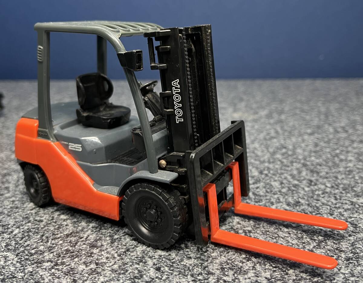 ｃ48希少 ZAXIS 170Wショベルカー TOYOTA GENEO25フォークリフト 2台セット！  フィギュア ミニカー 建設車両 作業車両 重機 お宝の画像9