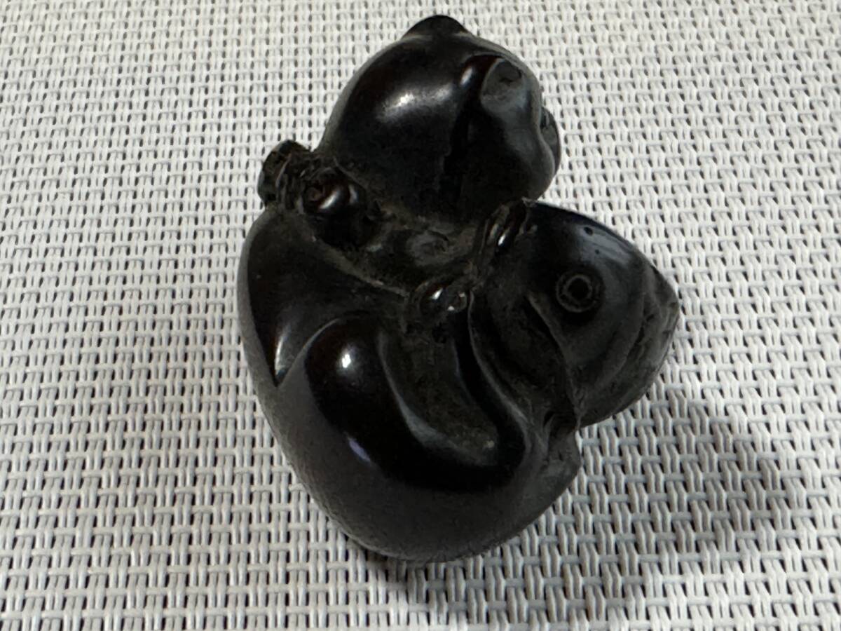 根付 無在銘『狸と鯉』 画像で判断下さい NETSUKE_画像4