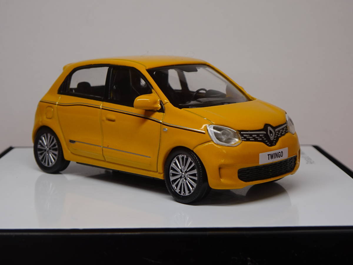 1/43 NOREV ディーラー特注 RENAULT TWINGO III Jaune Mangue 2014 ルノー トゥインゴ マンゴーイエローの画像2