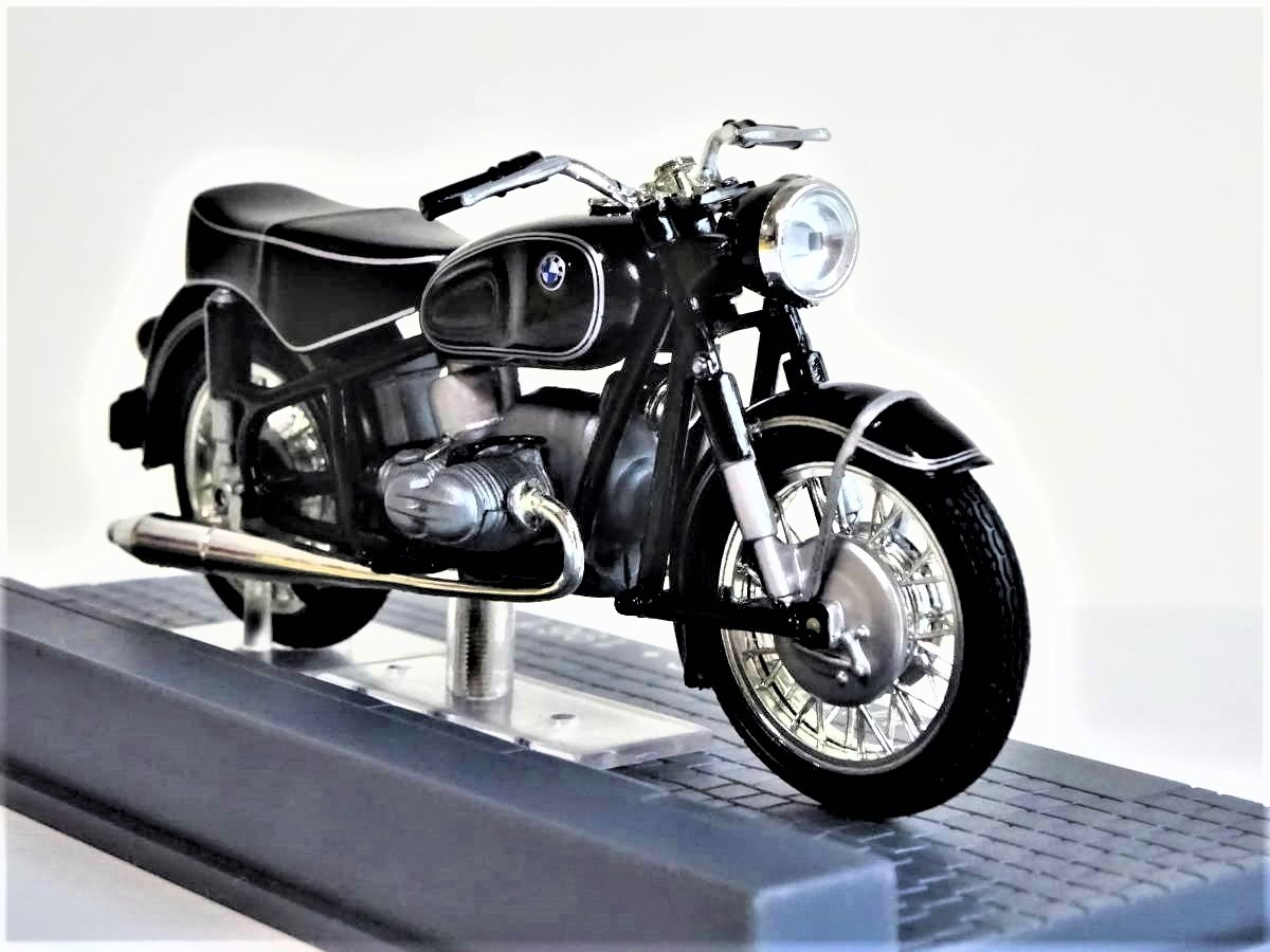 #1/24 BMW R69S 1961 by Ixo_画像3