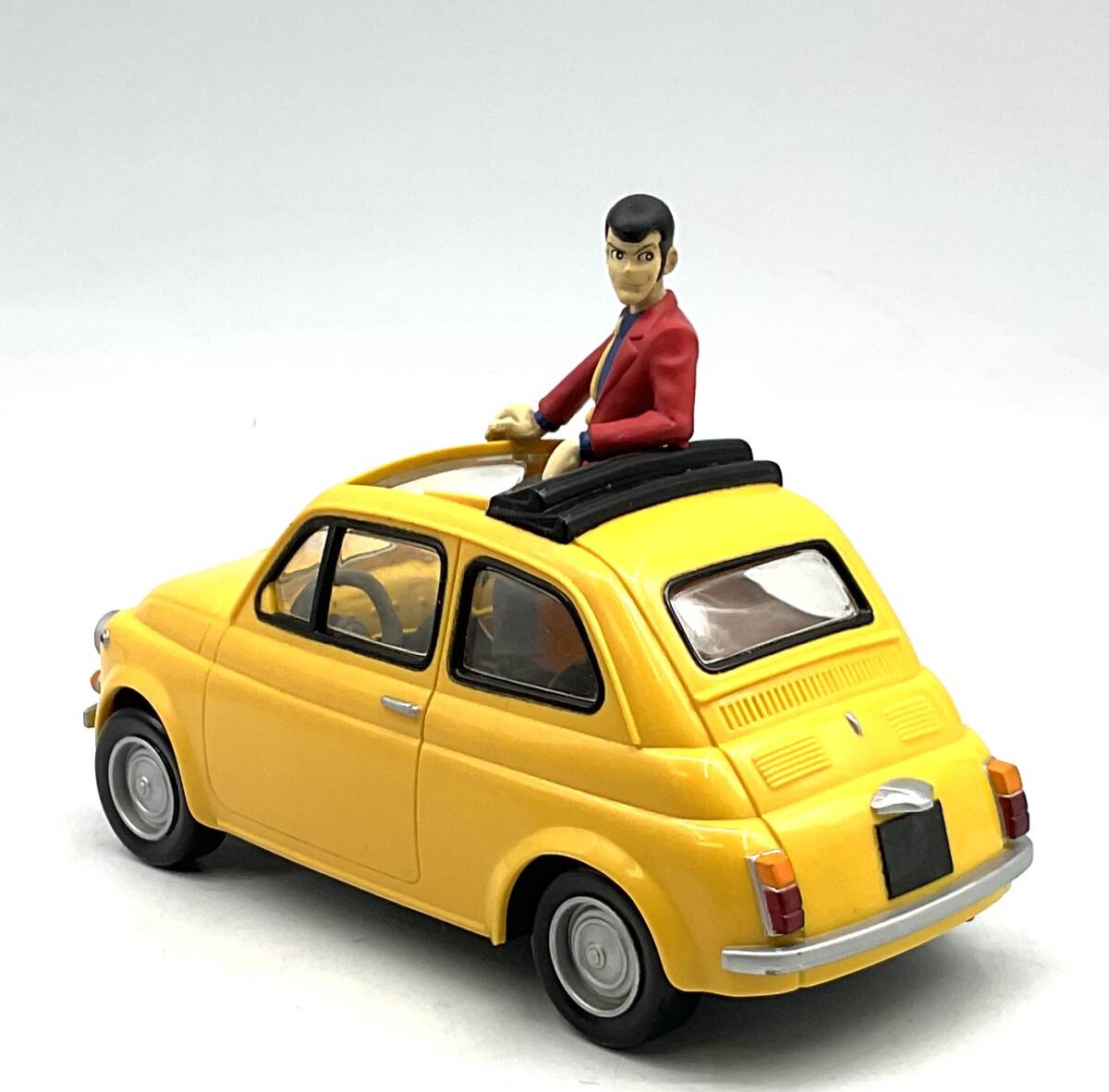 ルパン三世 BANPRESTO FIAT500 フィアット カリオストロの城 1999 バンプレストミニカー フィギュア ③ の画像1