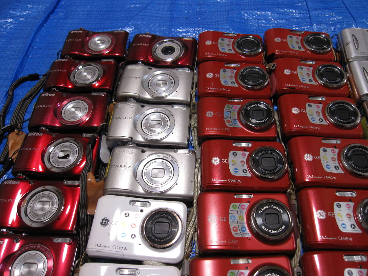 デジカメ 大量 ジャンク品 66台 単三で動くカメラ Nikon COOLPIX A10 L26 GE exemode等の画像2