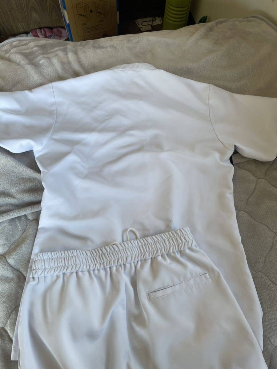 FORK white garment used top and bottom 