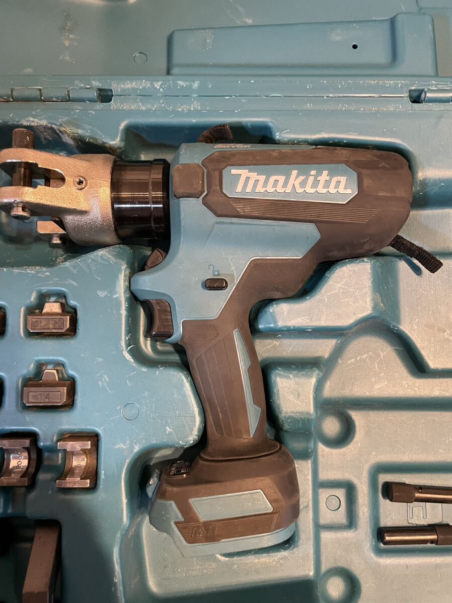 マキタ makita 充電式圧着機 TC300DRG T型ダイス付き_画像3