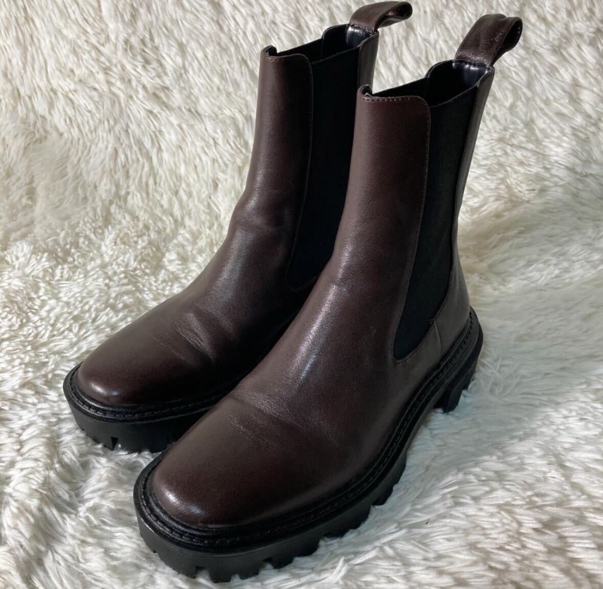 Yahoo!オークション - 【アパレル】 極美品 ZARA ザラ レザー Yahoo!オークション - 【アパレル】 極美品 ZARA ザラ レザー