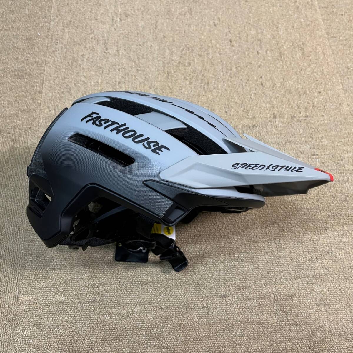 BELL+FASTHOUSE【ベルスーパーエアR SuperAirR SPHR MIPS MTB BELL+FASTHOUSE【ベルスーパーエアR SuperAirR SPHR MIPS MTB