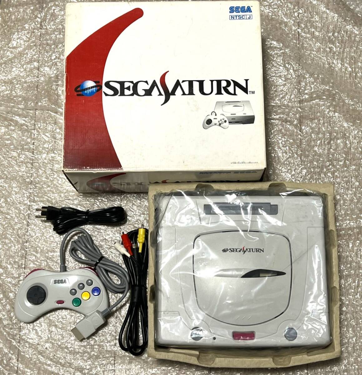 〈ほぼ未使用・本体極美品・動作確認済み〉SS セガサターン 本体 HST-3220 SEGA SATURN セガサターン SEGA SATURN 白