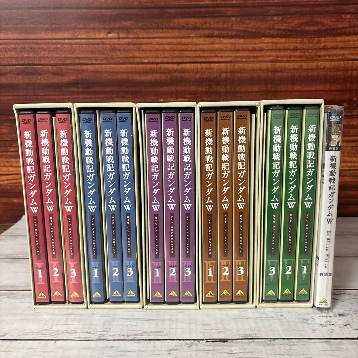 12a▼新機動戦記ガンダムW DVD COLLECTION Ⅰ～Ⅴ DVD BOX 5個 全15巻セット ＋ エンドレスワルツ 特別編の画像1