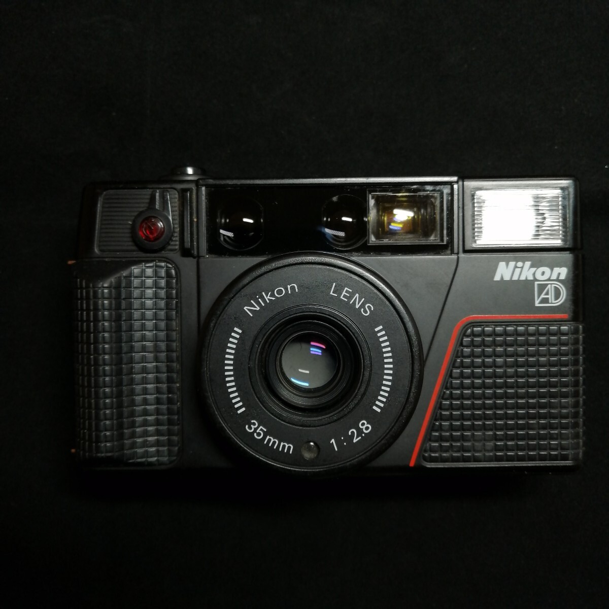 完動美品　Nikon L35AD2 ピカイチ　#519　コンパクトフィルムカメラ　1円スタート_画像1