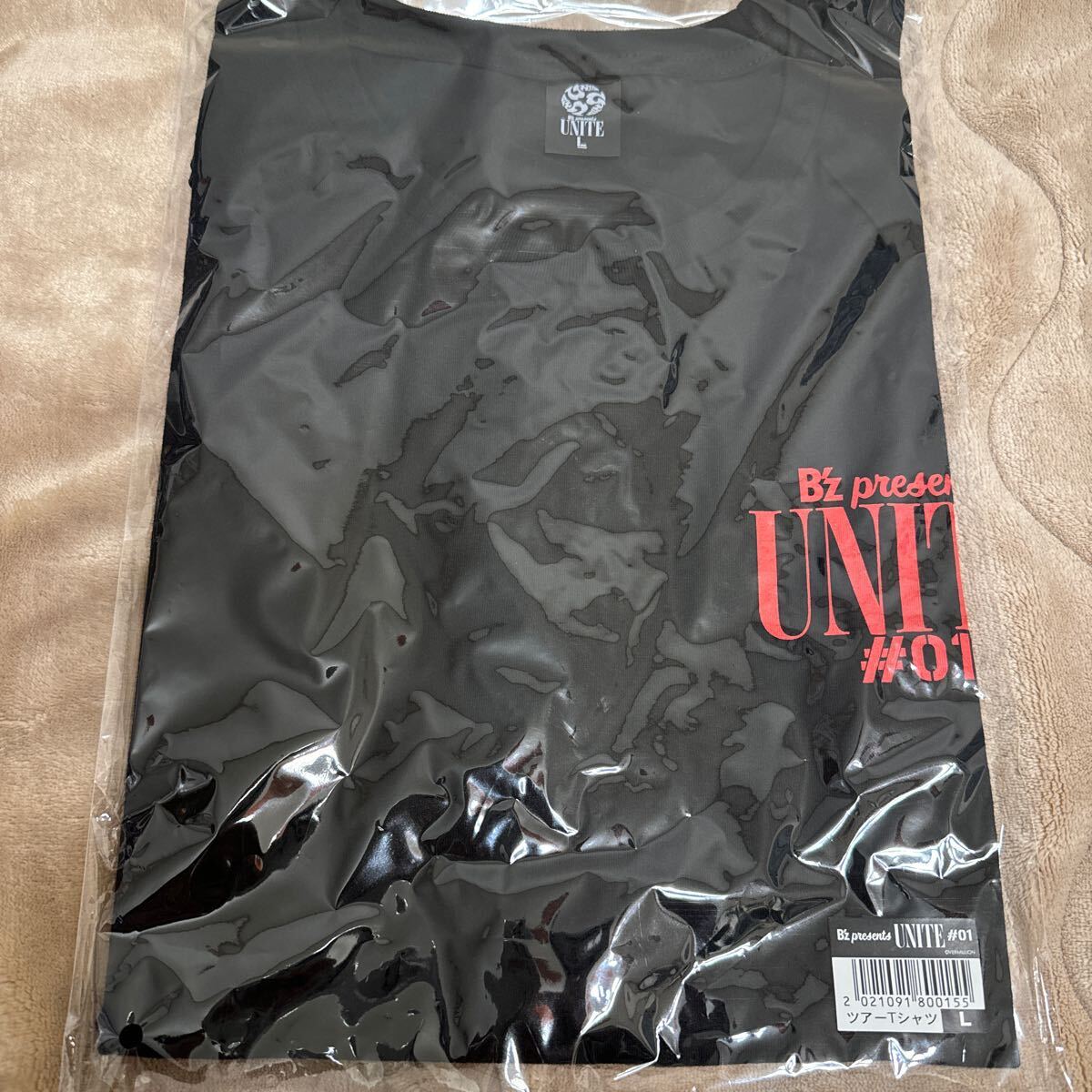 B'z presents UNITE ツアーTシャツ　Mr.Children GLAY Lサイズ　新品未開封_画像1