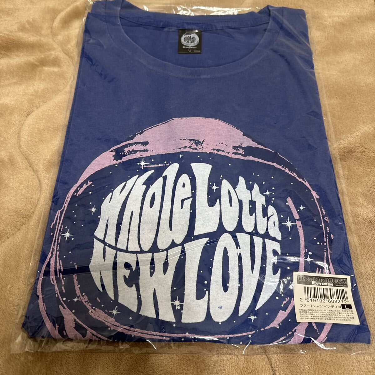 B'z LIVE-GYM 2019 whole lotta new love ツアーTシャツ　インディゴ Lサイズ　新品未開封　稲葉浩志　松本孝弘_画像1