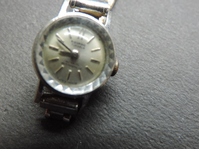 *ROVANO 17 камень женщина наручные часы *rova-noSwess Made размер : примерно 18.* примерно 17cm передвижной товар * б/у товар 