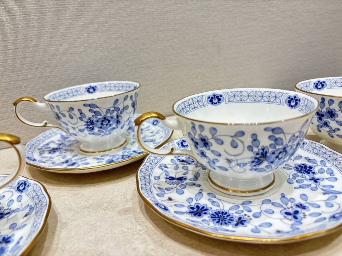 M3860 NARUMI Bone China ナルミ ボーンチャイナ 食器 カップ＆ソーサー 花柄 金彩 比較的綺麗品です！の画像3