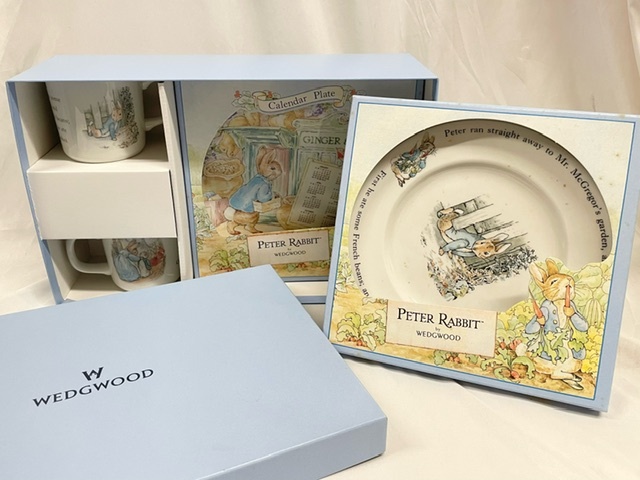 TN2 【未使用品】WEDGWOOD PETER RABBIT ピーターラビット ウェッジウッド お皿 ケーキ皿 カップ 食器_画像1