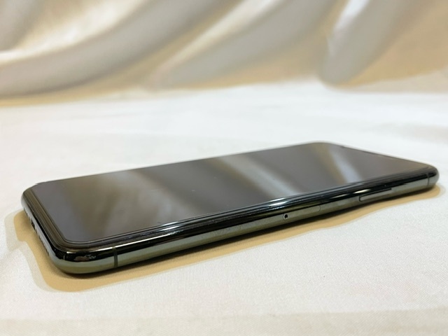 T6160 iPhone11ProMax Apple アップル 256GB バッテリー残量78% 初期化済み SIMフリー 判定◯_画像4