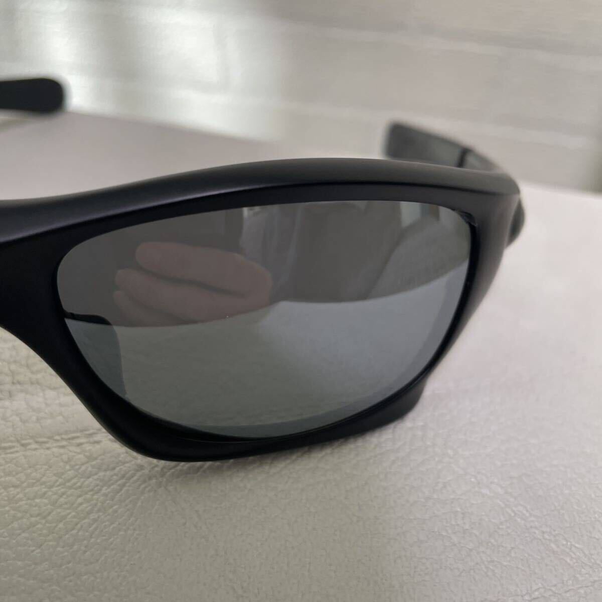 オークリー ピットブル 美品 偏光サングラス OAKLEY PITBULL 9161-04 マットブラック アジアンフィット 新品偏光レンズの画像4