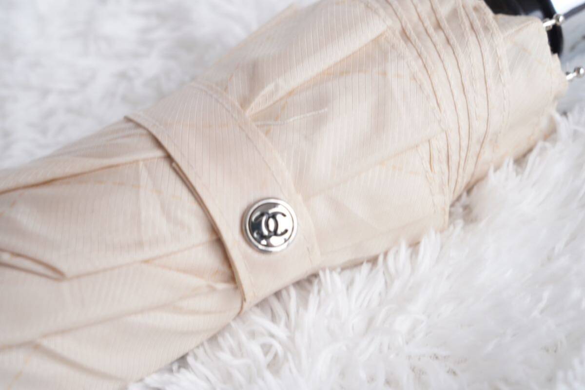 CHANEL シャネル ノベルティ バイカラー 折りたたみ 傘 CHANEL シャネル ノベルティ バイカラー 折りたたみ 傘