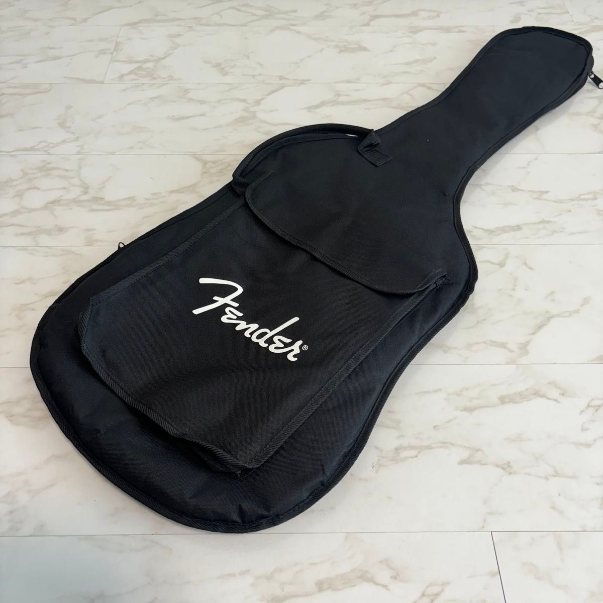 美品です Fender フェンダー ギターケース エレキギター用ソフト 美品です Fender フェンダー ギターケース エレキギター用ソフト