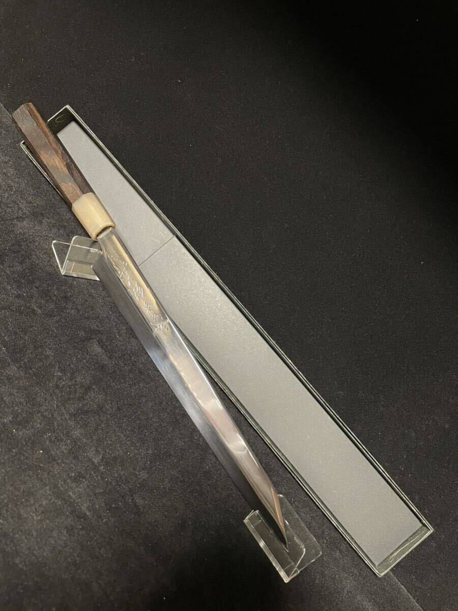 NO.00423 包丁 義門　飛燕型柳刃　純日本鋼　本焼　鏡面研磨　9寸　箱付　再生品_画像1