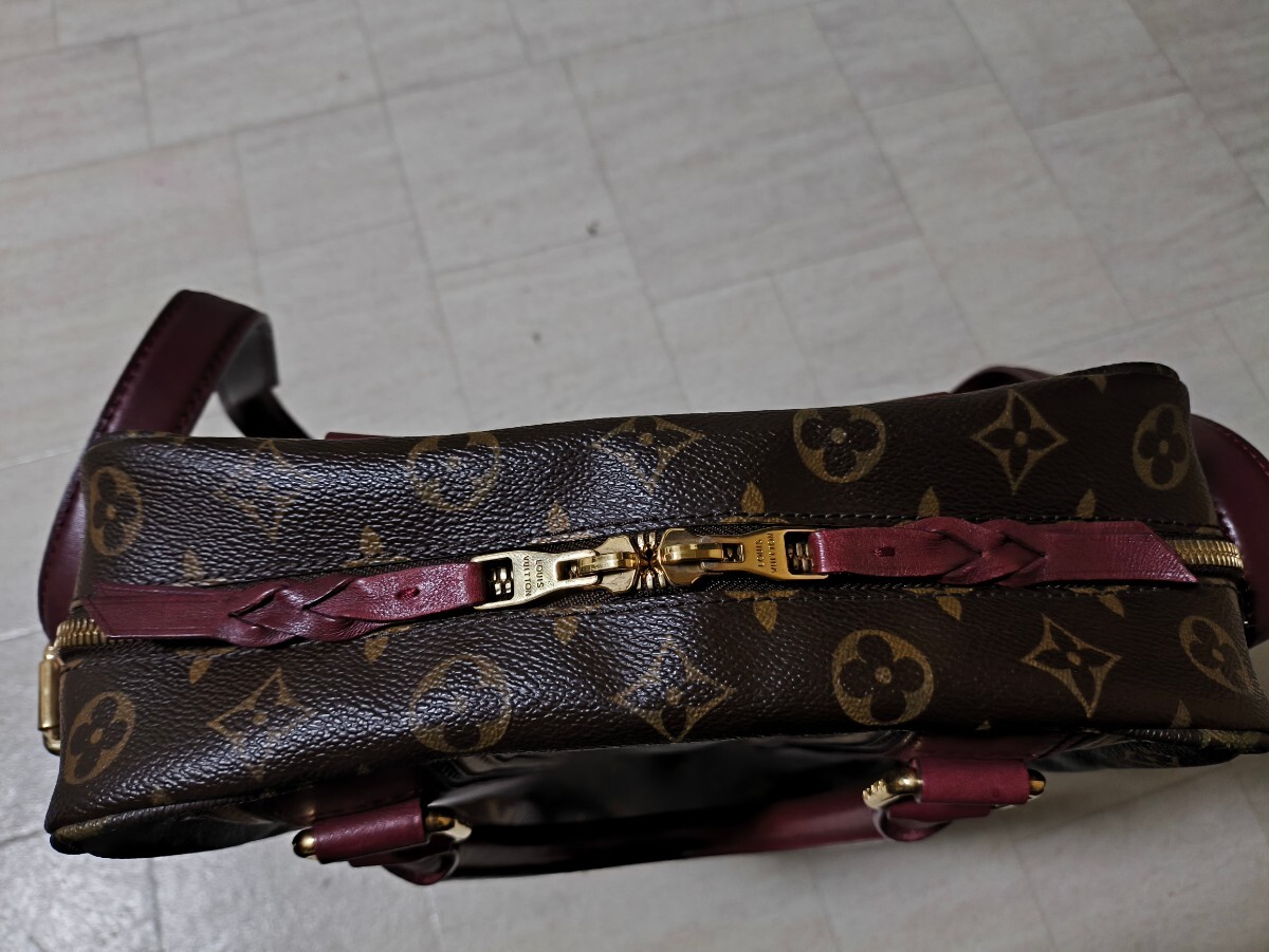 　美品【LOUIS VUITTON】ルイヴィトン モノグラム ベキア ポルトドキュマン ヴェルティカル 2WAYショルダーバッグ ハンドバッグM95530 _画像4